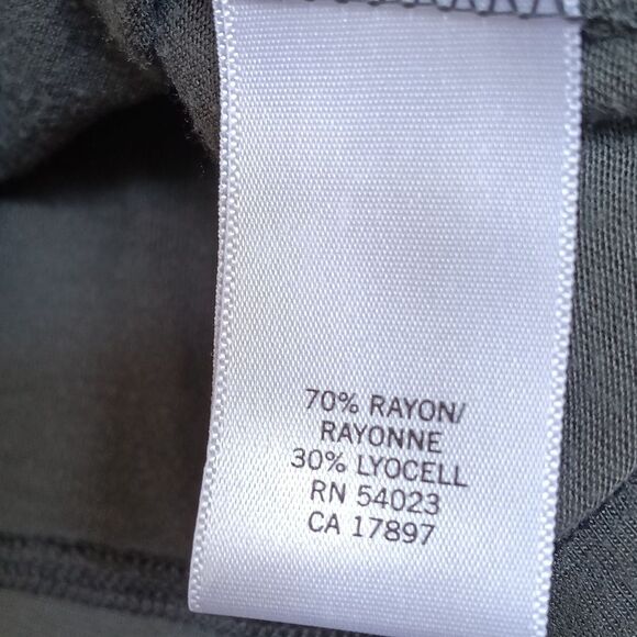 Banana Republic Charcoal Tank Top - Picture 3 of 4